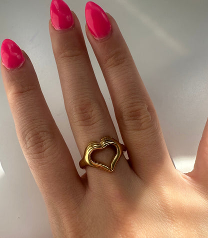 Heart Hands Ring